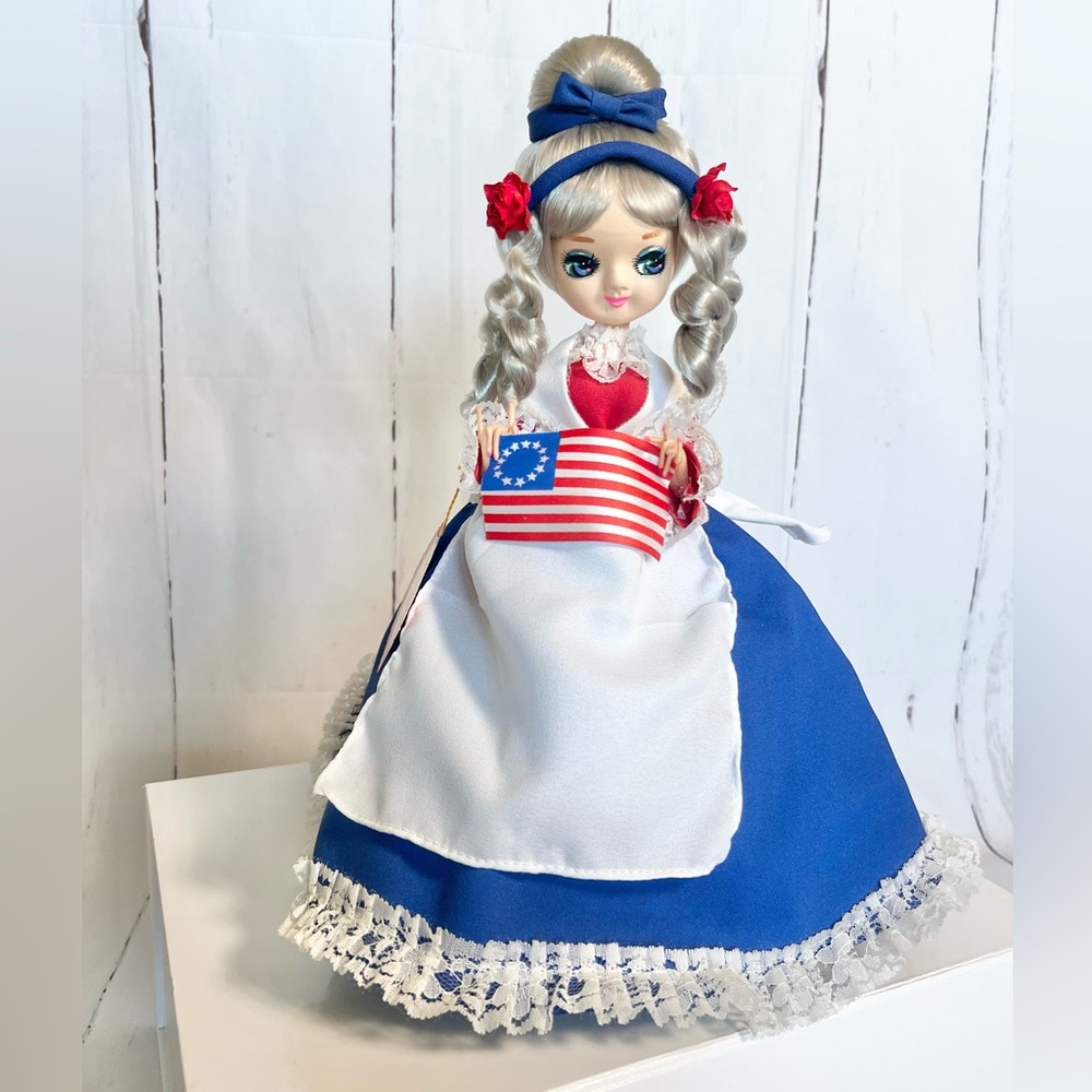 Vintage 1970s Bradley "Big Eye" Betsy Ross Boudoir Doll with Original Box